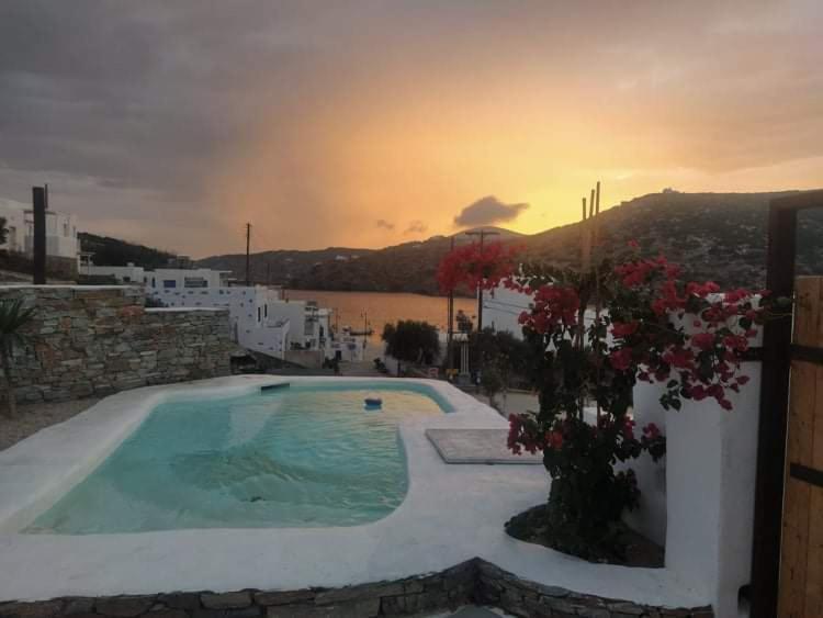 Venereum * Faros (Sifnos)